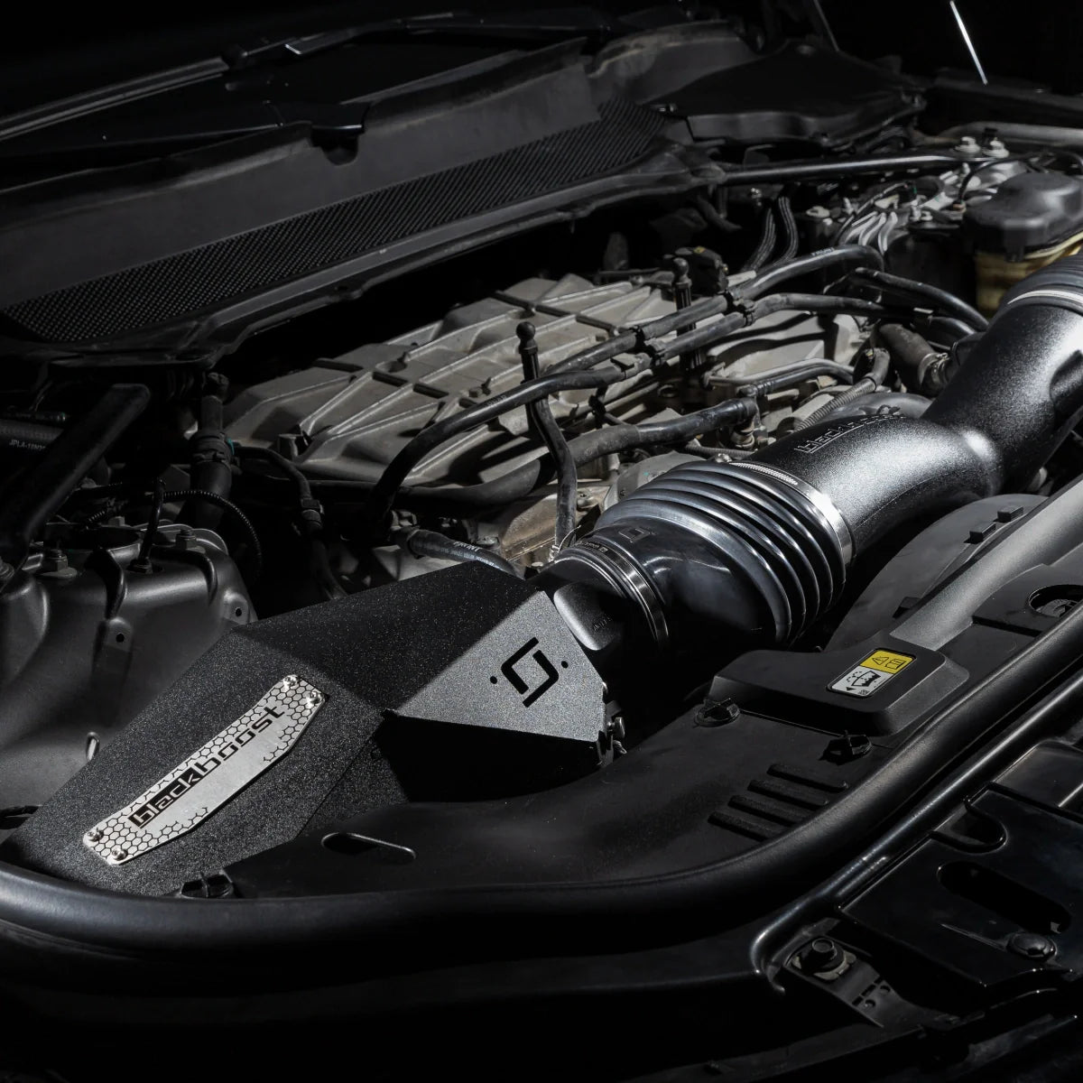 Land Rover / Range Rover (L405) 508PS-V8 5.0L V8 S/C Cold  Air Intake System | BlackBoost (Copy)